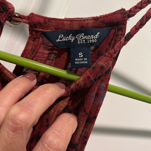 Red Patterned Sleeveless Top - Picture 2 of 4